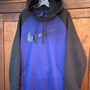 Nike DRI-FIT men’s hoodie size L EUC